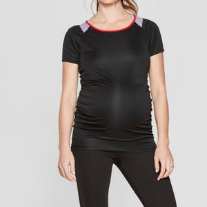 NWOT! Isabel Maternity Activewear Tee